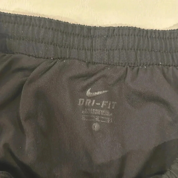 Nike University of Oregon Ducks women’s running shorts‎ lined large - Picture 3 of 4